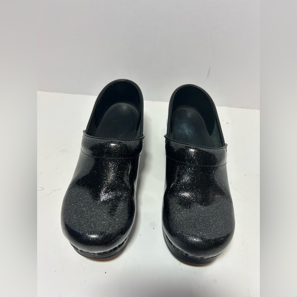 Dansko Professional Black Speckles Clogs Shoes Women's Size 38 US 7.5/8